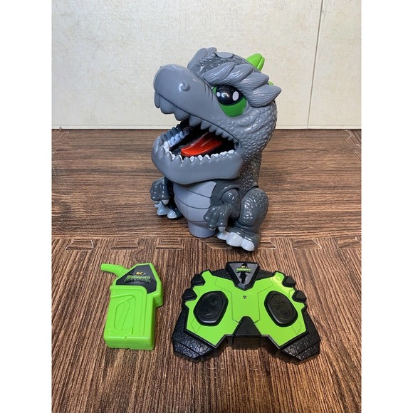 RC Dinoz Godzilla Light & Sound Remote Control Dinosaur Toy Works smoke effect - Picture 1 of 6